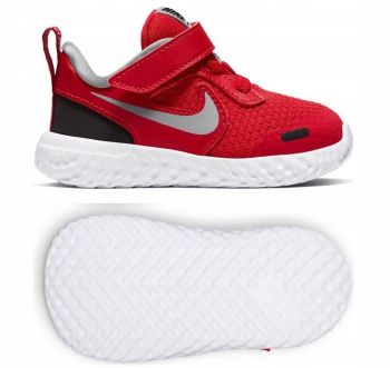  Nike Revolution 5 'University Red